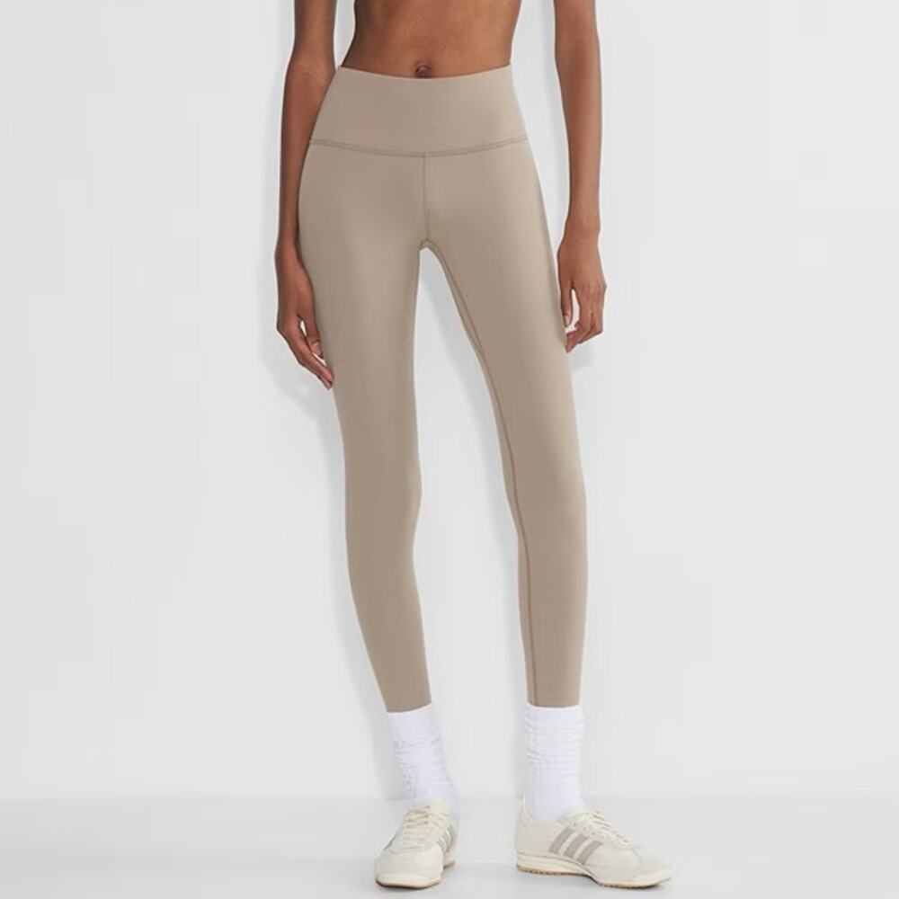Aritzia Tna Golden Butter Cheeky High Rise Leggings Taupe Yoga Gym Pants Size 8 - Picture 2 of 9